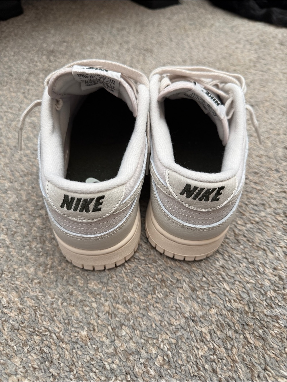 Men’s Nike Dunks - Picture 5 of 6
